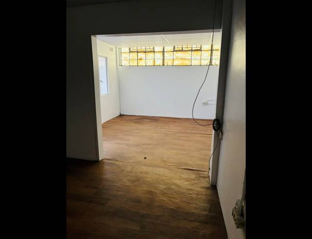 480M² WAREHOUSE TO LET IN GLEN ANIL